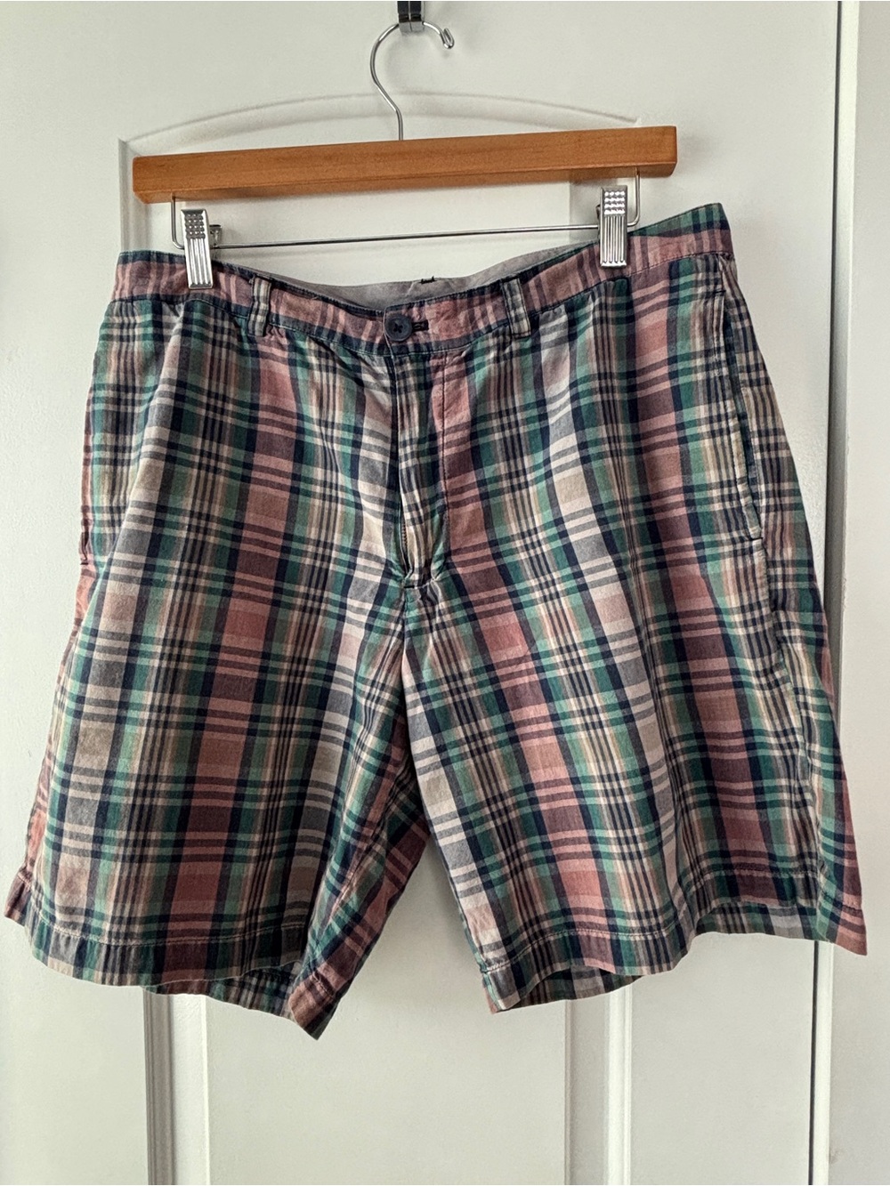 Vineyard Vines Plaid Cotton Shorts in Pink & Green